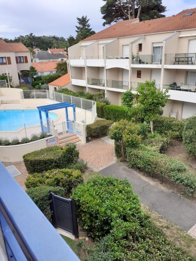 Appartement Au Calme Avec Piscine Et Parking Dans Residence Securisee Saint-Jean-de-Monts Exterior photo