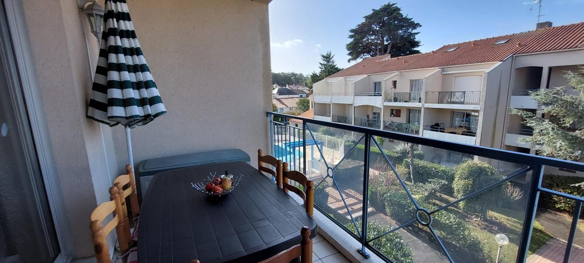 Appartement Au Calme Avec Piscine Et Parking Dans Residence Securisee Saint-Jean-de-Monts Exterior photo